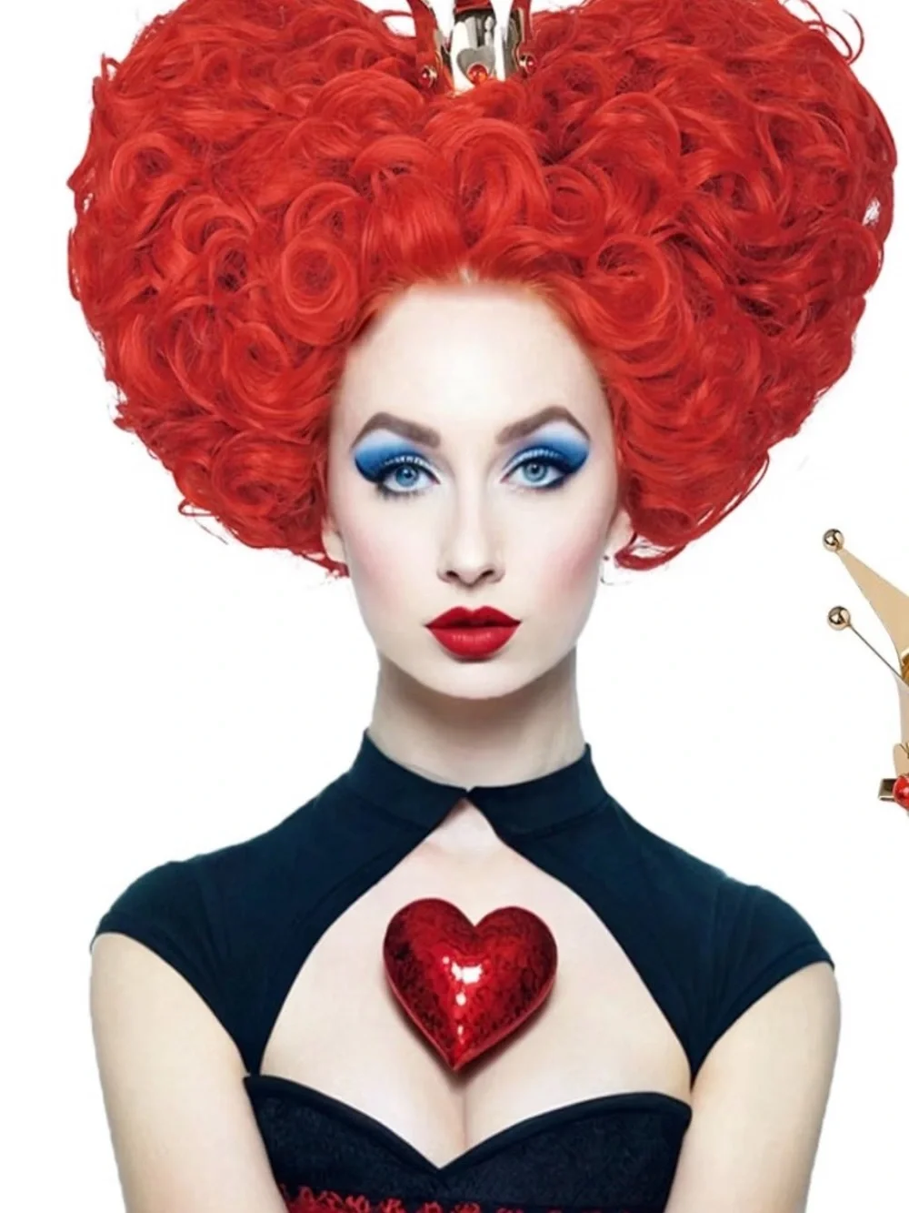 Queen of hearts costume wig and collar.